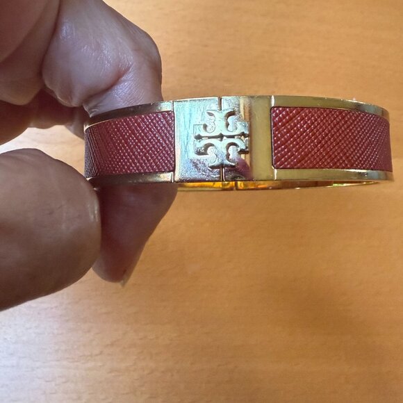Tory Burch Leather Inlay Hinged Bangle Bracelet - Picture 7 of 10
